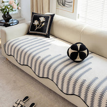 Charger l&#39;image dans la galerie, Housse design pour canapé – bords ondulés, résistante aux poils, aux tâches et griffes
