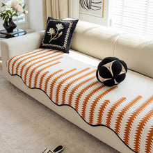 Charger l&#39;image dans la galerie, Housse design pour canapé – bords ondulés, résistante aux poils, aux tâches et griffes
